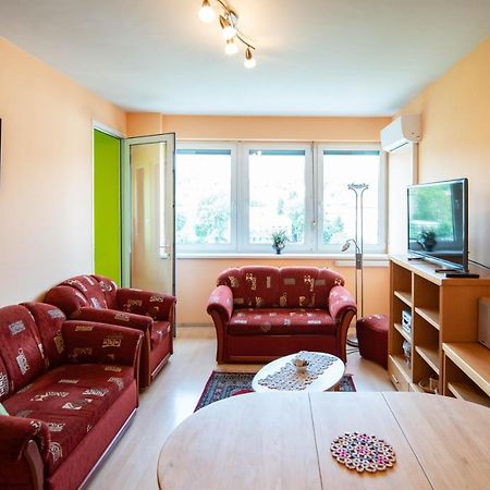 Free Parking Amphitheater Apartment - Wifi, Ac, Tv Budapest Exterior photo