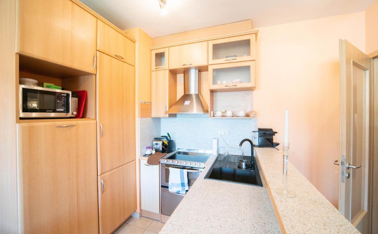 Free Parking Amphitheater Apartment - Wifi, Ac, Tv Budapest Exterior photo