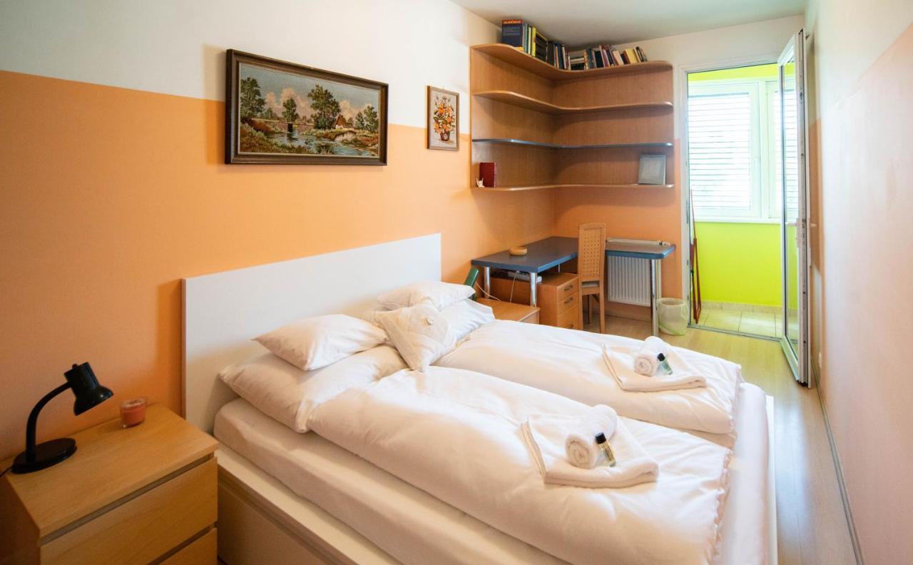 Free Parking Amphitheater Apartment - Wifi, Ac, Tv Budapest Exterior photo
