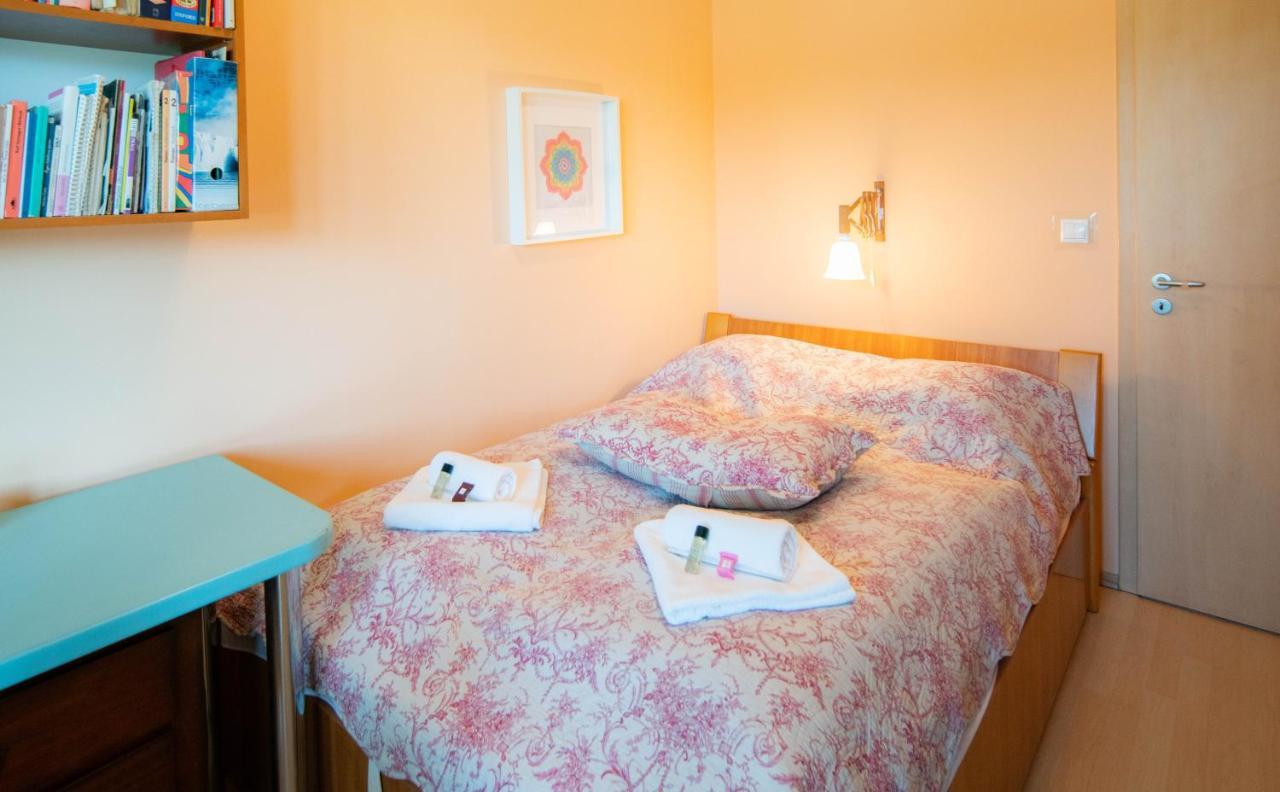Free Parking Amphitheater Apartment - Wifi, Ac, Tv Budapest Exterior photo